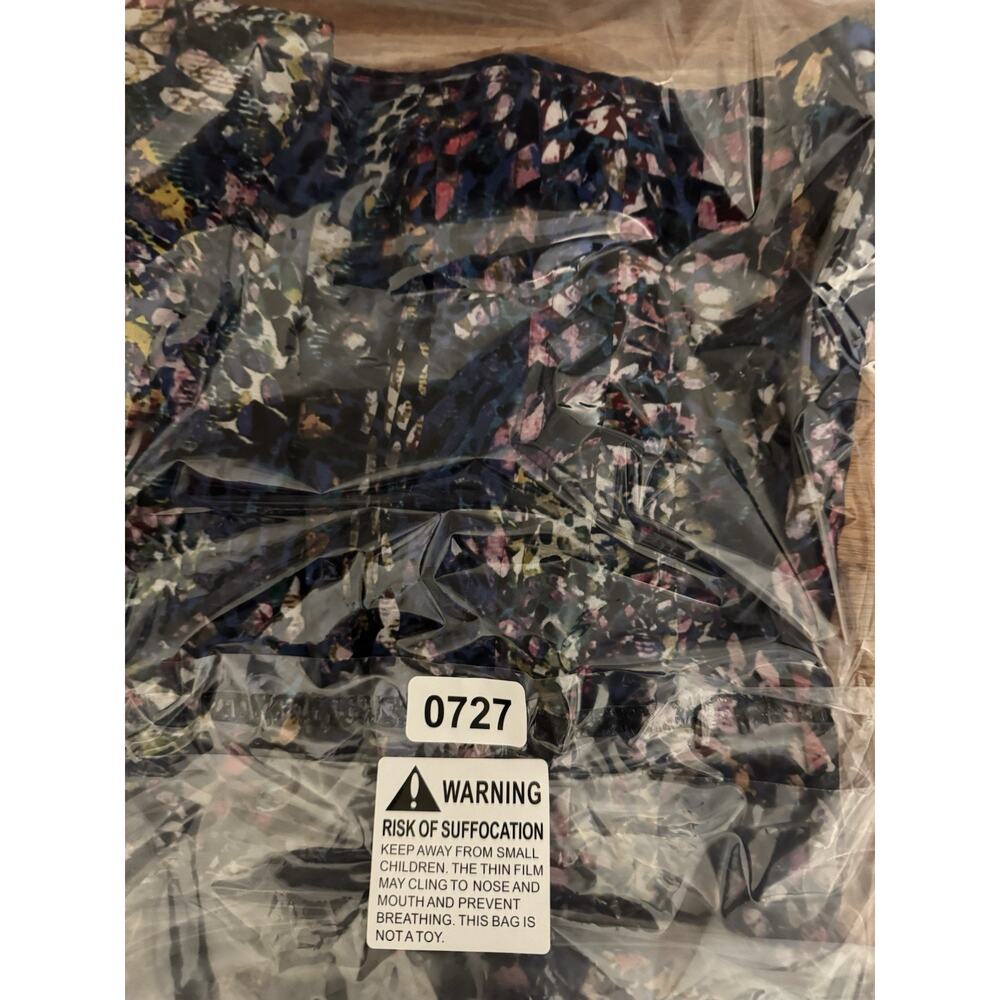 Cabi Womens Top Size M Stained Glass Abstract Monet Keyhole Sleeveless Artsy - Picture 6 of 9